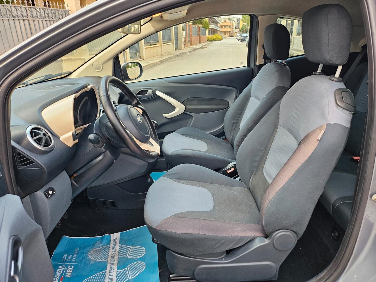 Ford Ka 1.2 8V 69CV Titanium