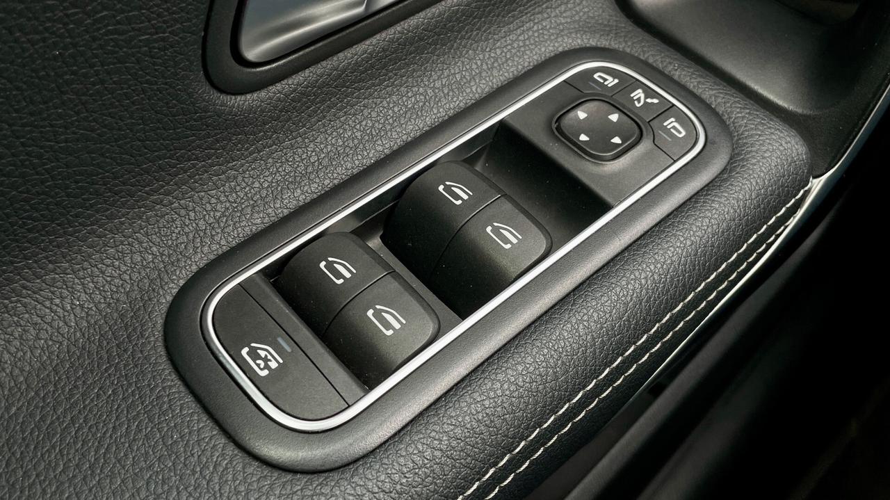 MERCEDES-BENZ A250 PLUG-IN PROGESSIVE ADVANCE MY23 224CV - FULL LED, PELLE, VIRTUAL COCKPIT