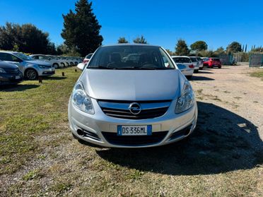 Opel Corsa 1.2 5 porte SOLAMENTE 113.000 KM