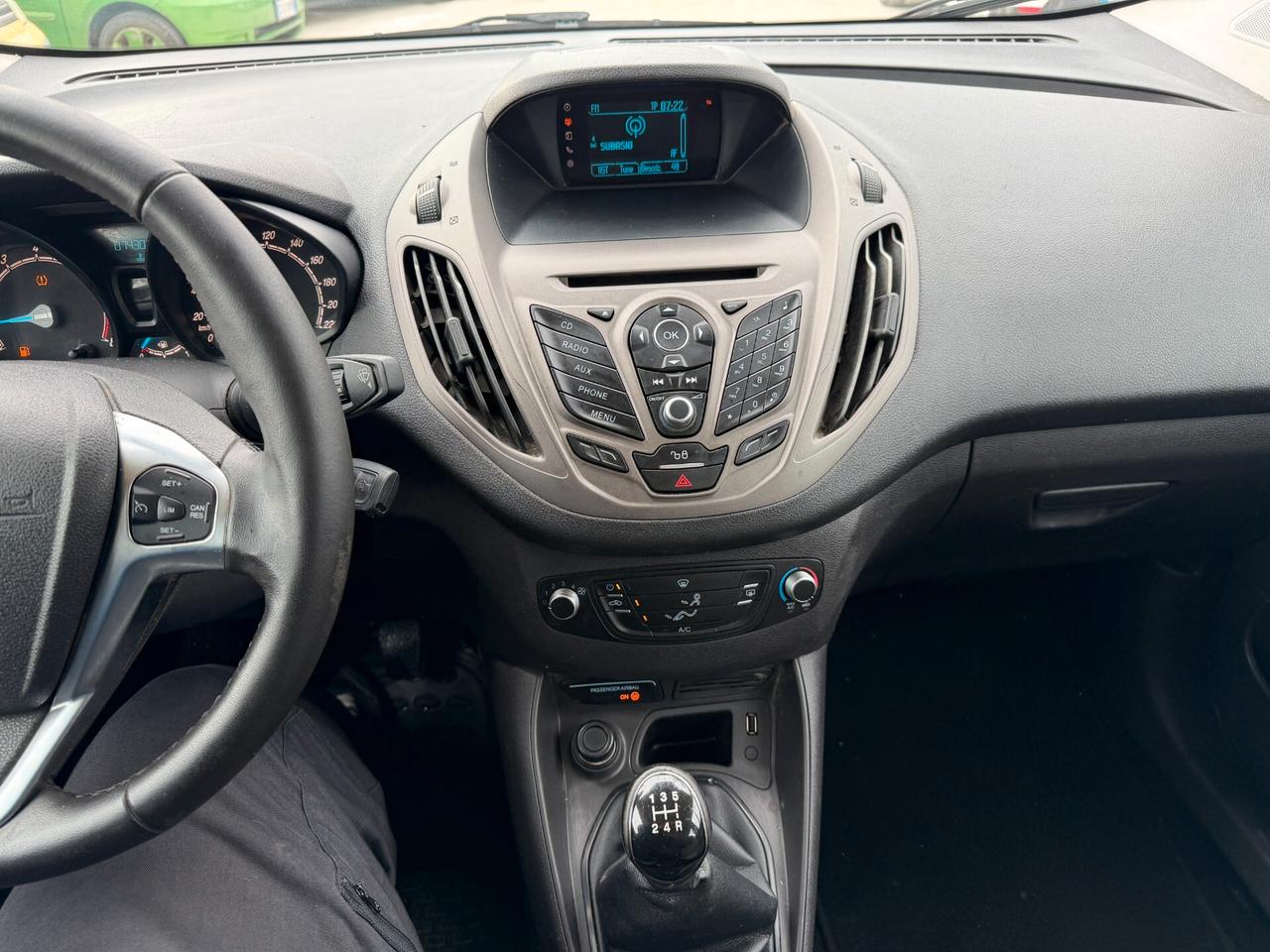 FORD TOURNEO COURIER 2017 1.0 BENZ 74.000 KM