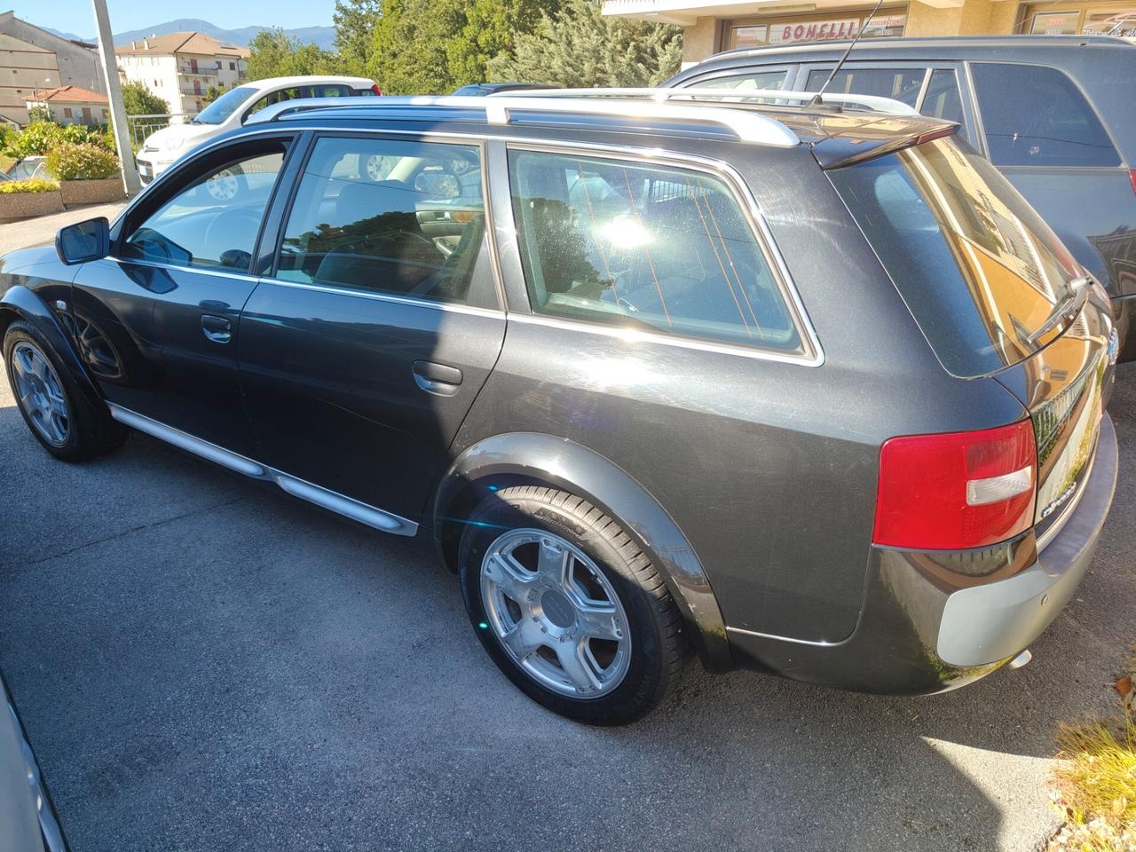Audi A6 allroad 2.5 TDI 180 CV