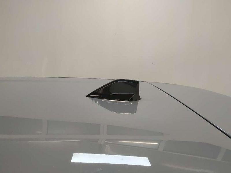 Jeep Avenger 1.2 turbo e-hybrid mhev Longitude fwd 110cv edct6