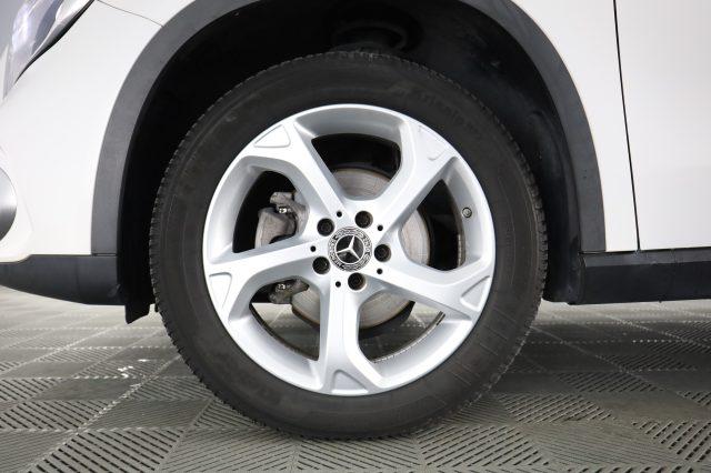 MERCEDES-BENZ CLA sse GLA GLA 180 Sport
