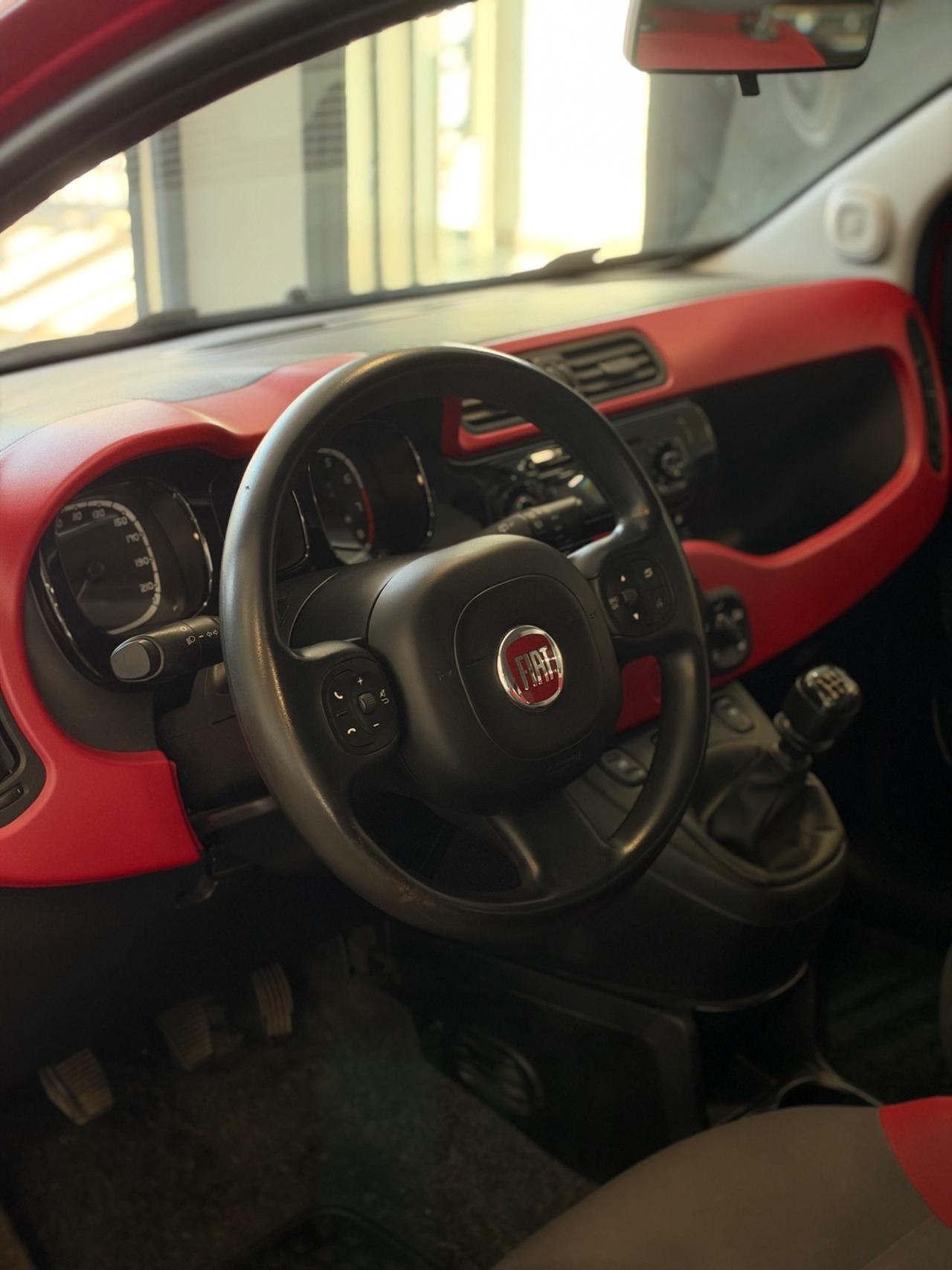 Fiat Panda 0.9 TwinAir Turbo Natural Power Lounge