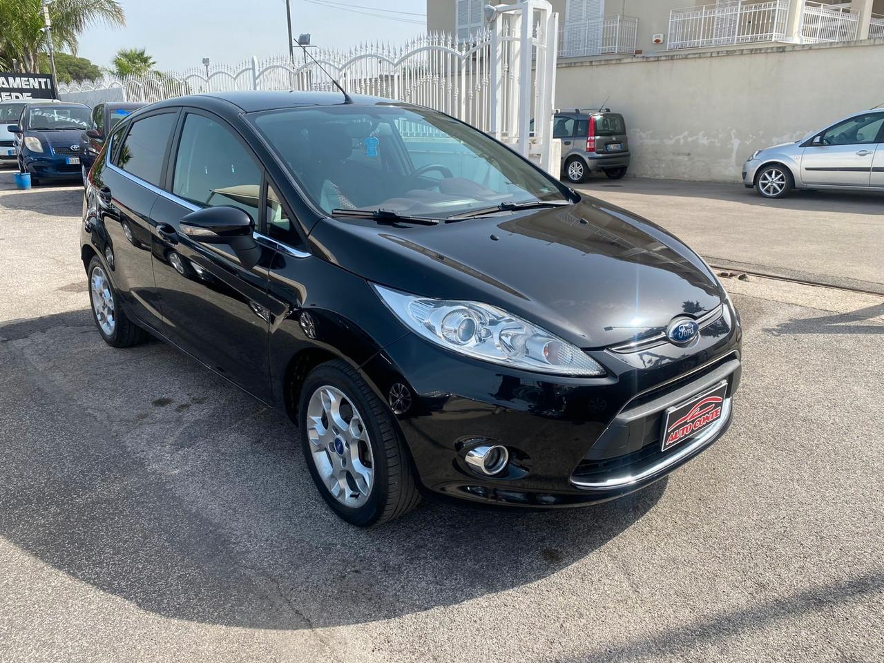 Ford Fiesta 1.4 TDCi 70CV 5 porte Titanium