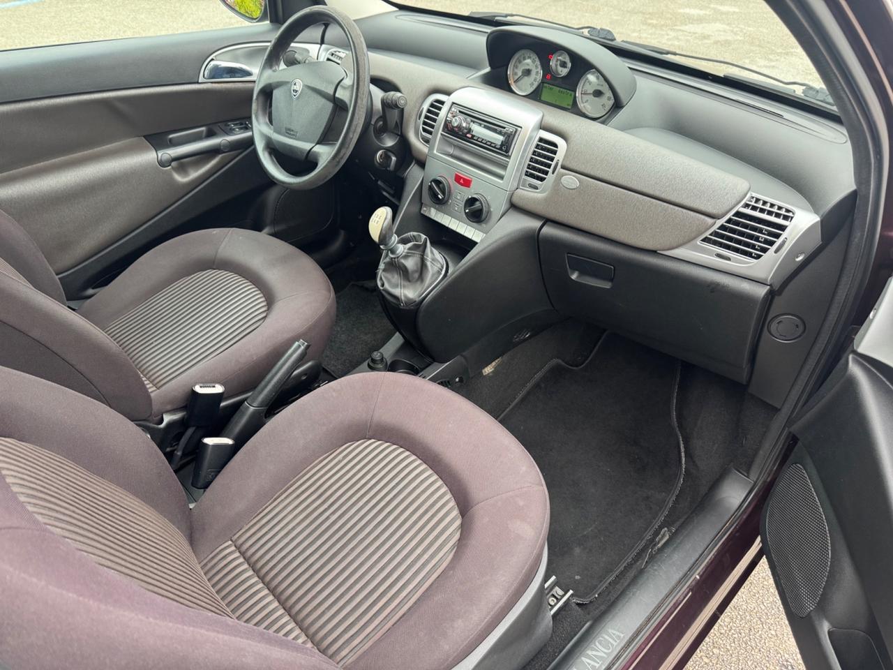 Lancia Ypsilon 1.4 Oro Ecochic GPL