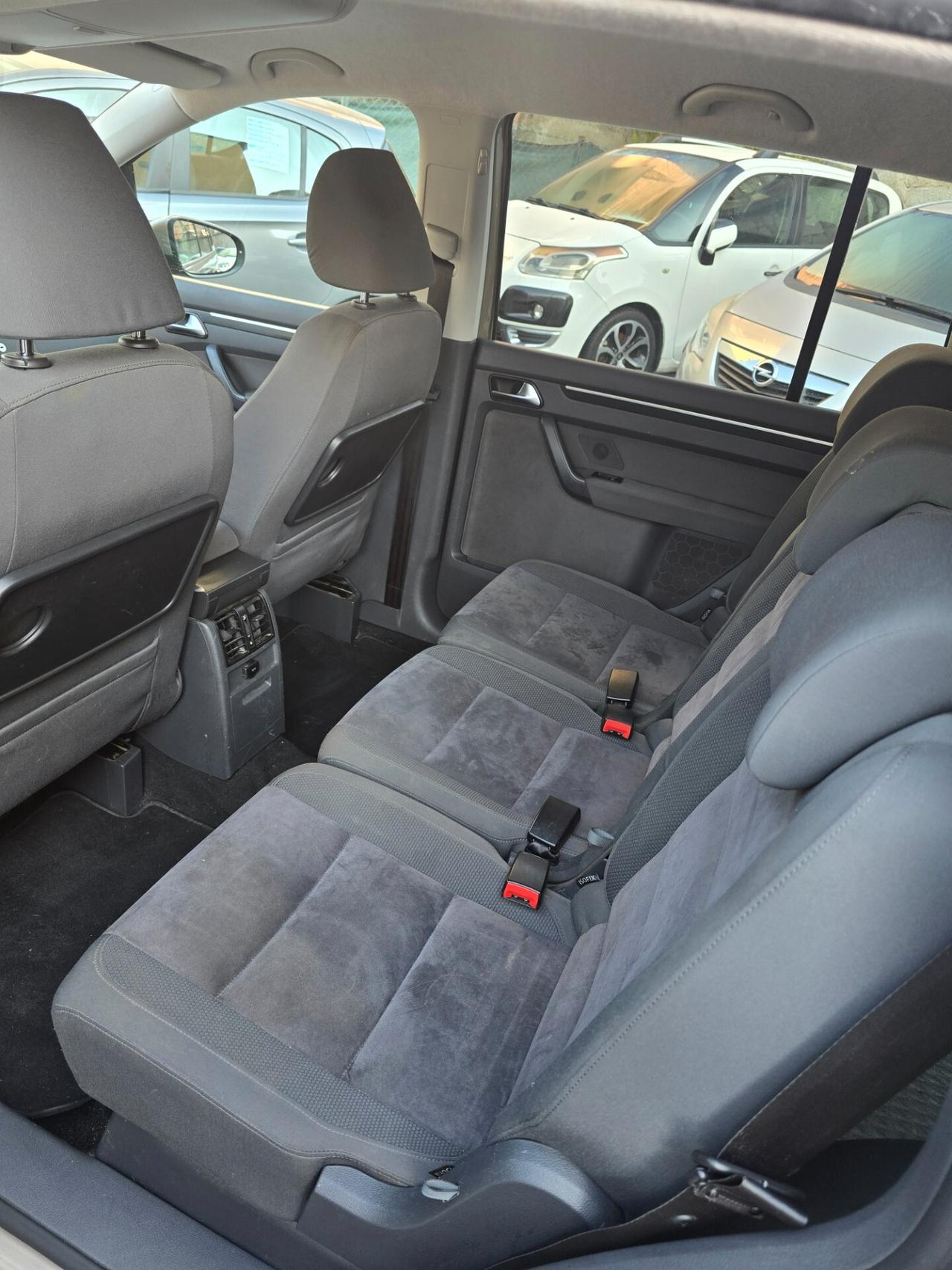 Volkswagen Touran 2.0 TDI 140 CV DSG Highline