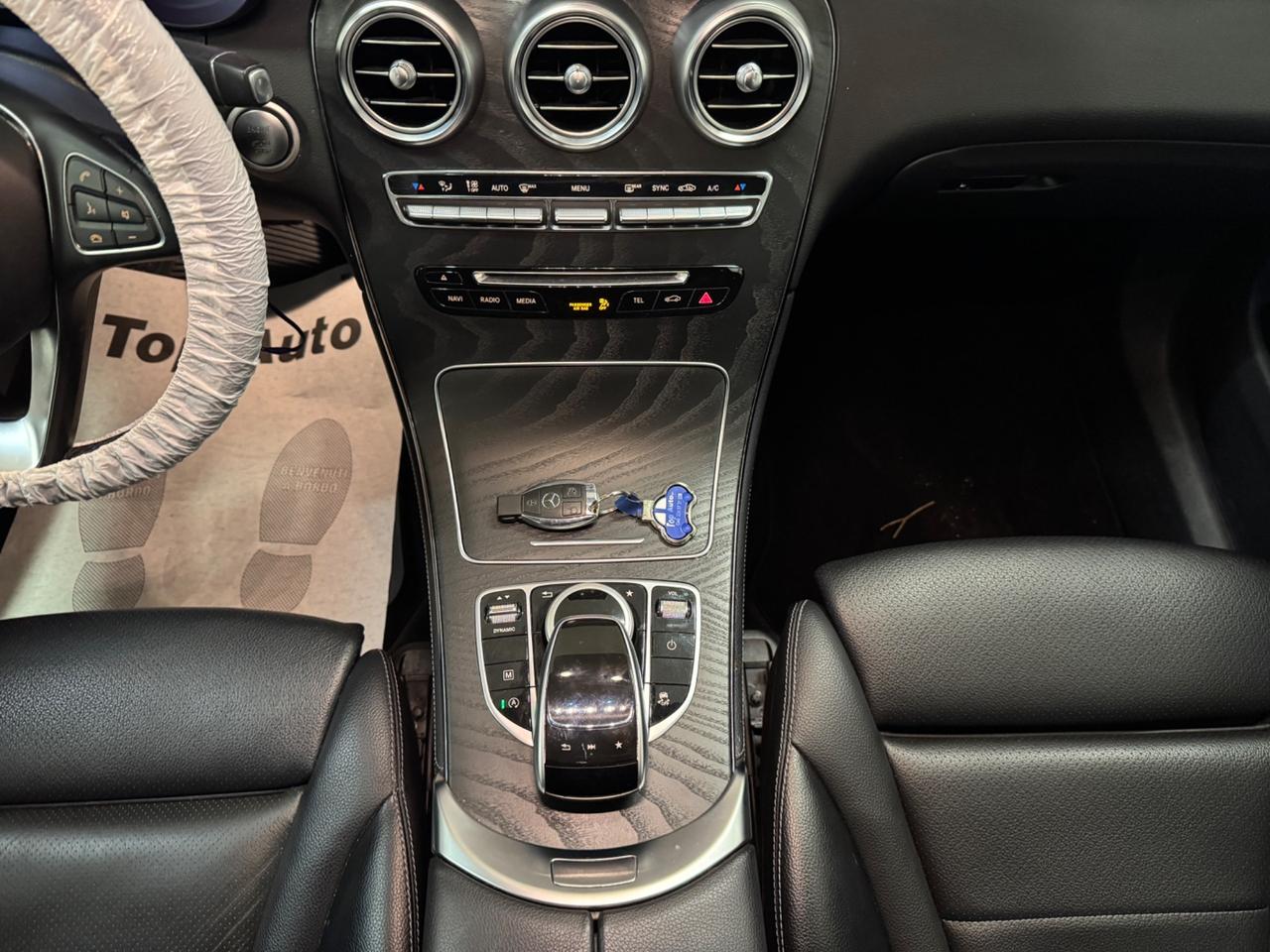 MERCEDES-BENZ GLC 220 d 4MATIC COUPE SPORT NIGHT EDITION