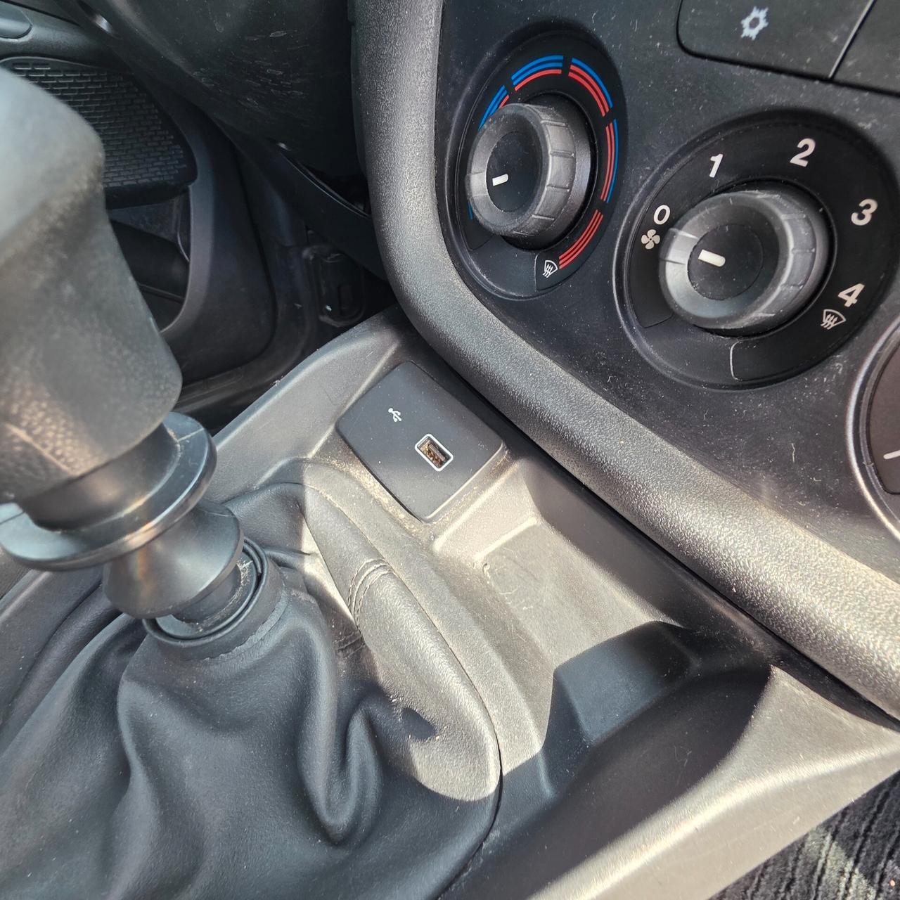 Fiat Doblò 1.6 3 POSTI