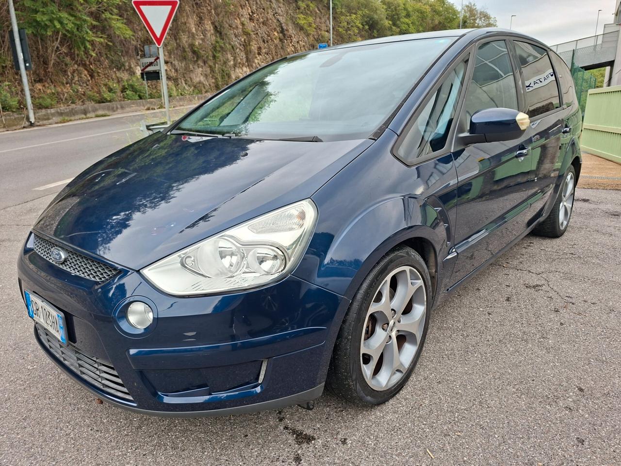 Ford S-Max 2.0 TDCI / 5 POSTI / DA NEOPATENTATI
