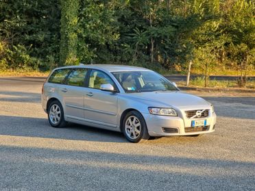 Volvo V50 D2 R-design CV-114 E5 Manuale NEO 2012