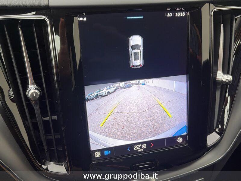 Volvo XC60 II 2022 2.0 b4 Momentum auto