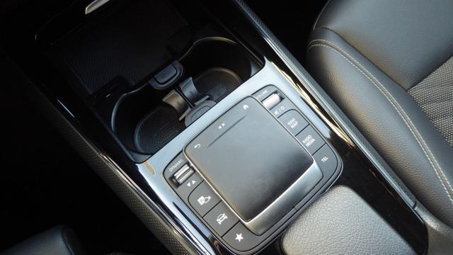 MERCEDES-BENZ B 200 d Automatic Sport