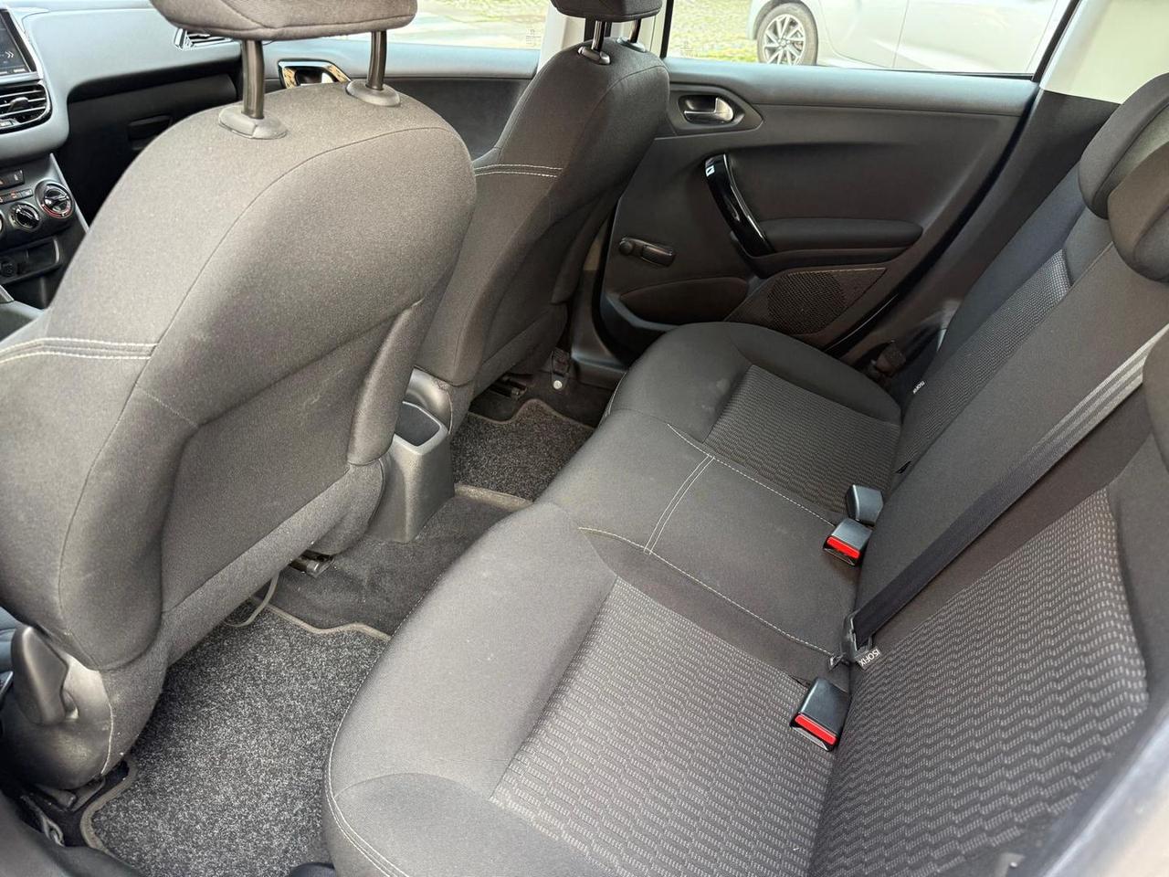 Peugeot 208 Active 1.2 PureTech 82 LPG #5818