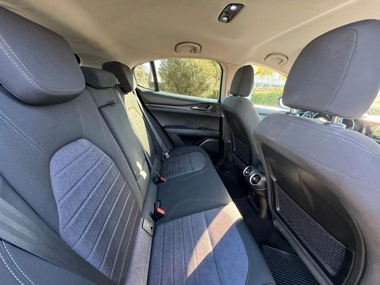 Alfa Romeo Stelvio 2.2 Turbodiesel 180 CV AT8 Q4 Business