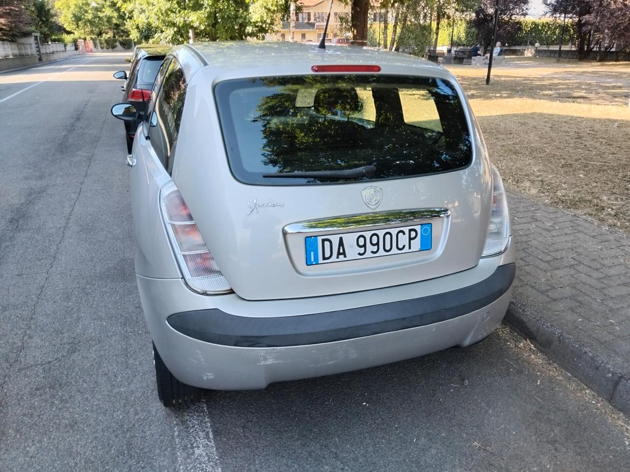 Lancia Ypsilon 1.2 Oro Bianco