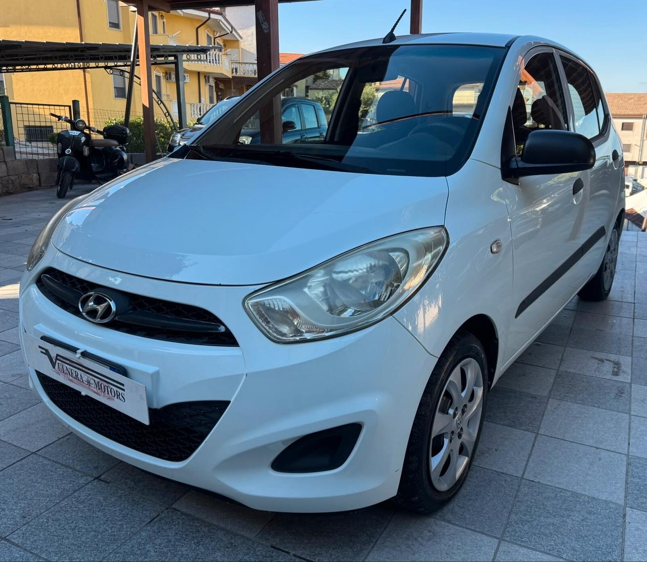 Hyundai i10 1.1 12V BlueDrive GPL Sound Edition