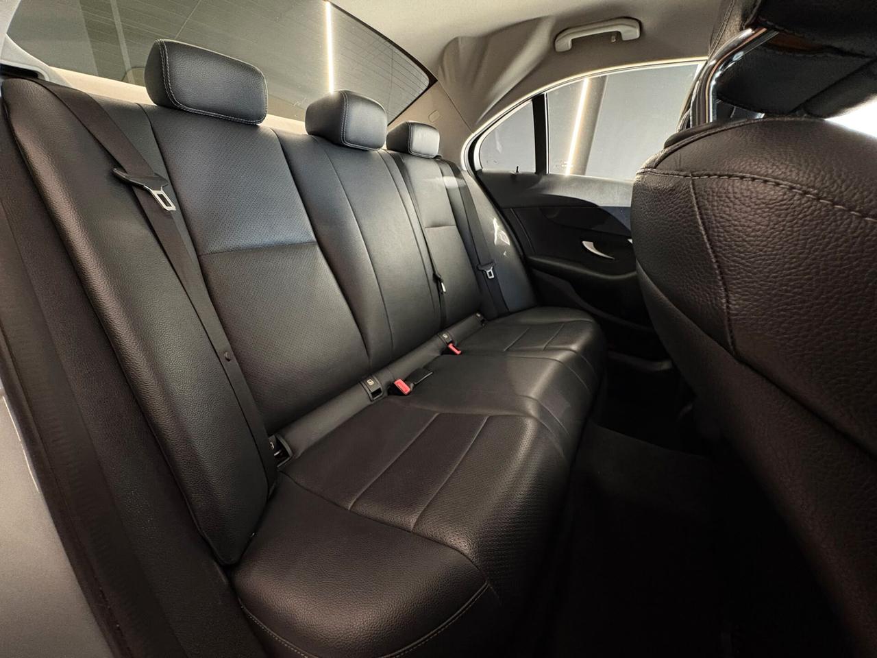 Mercedes-benz C 200 d Auto Premium