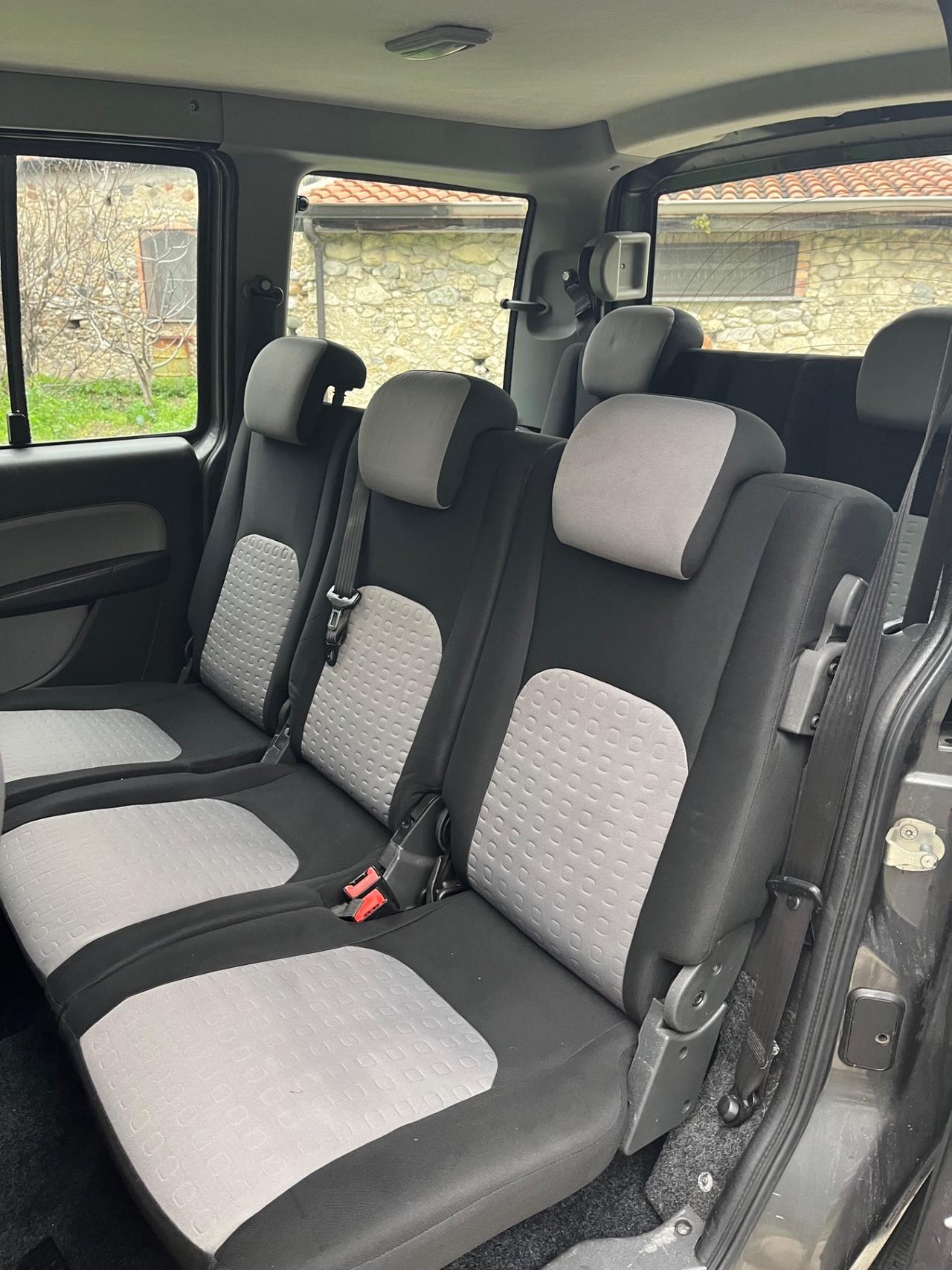 Fiat Doblo 1.3 MTJ 85CV EURO4 AUTO 7 POSTI INTROVABIL LEGGI