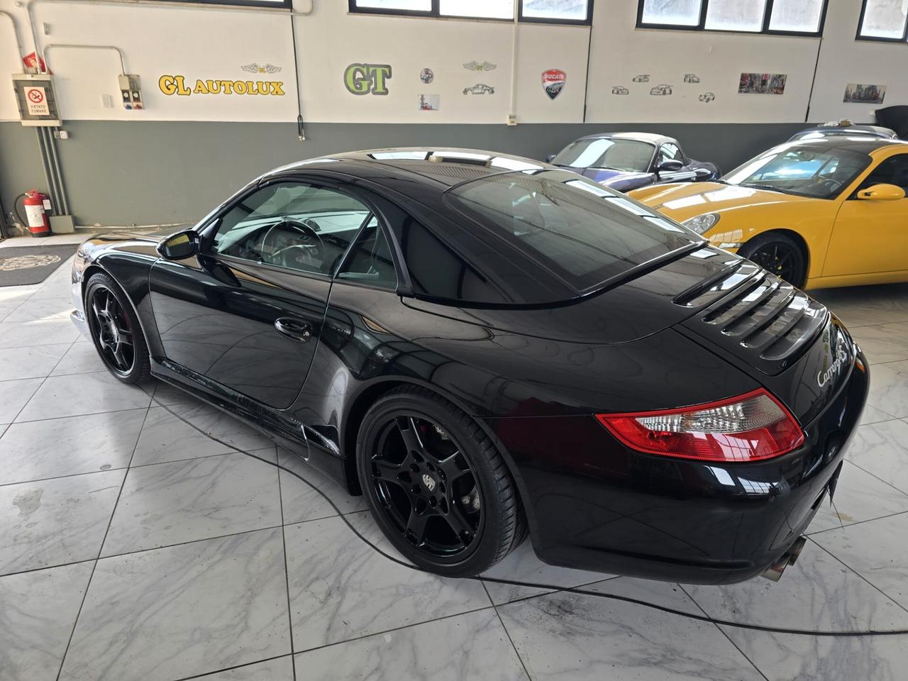 Porsche 911 Carrera 4S Cabriolet