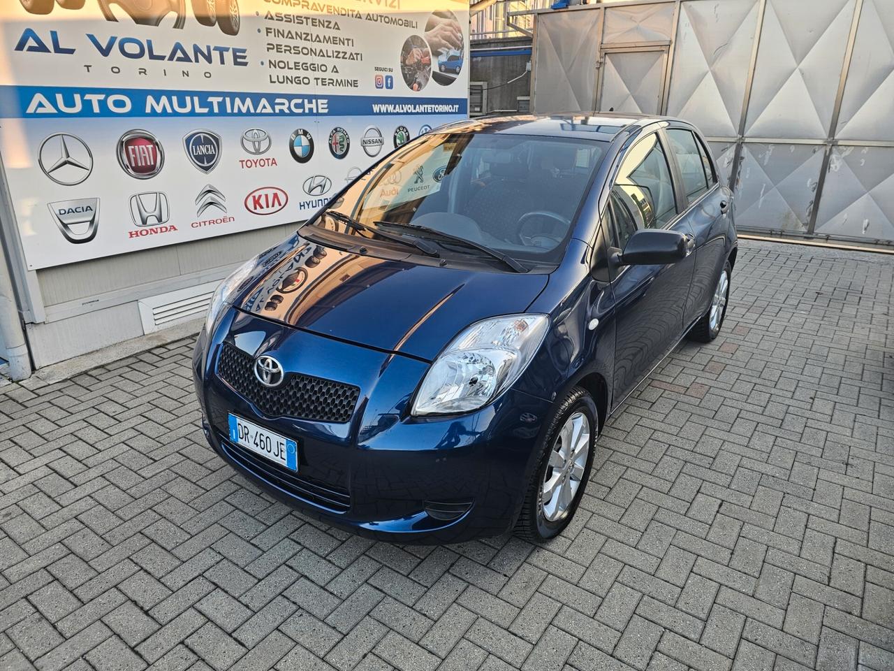 Toyota Yaris 1.0 5 porte