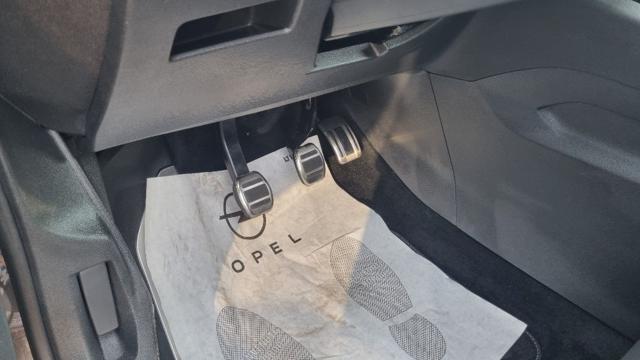 PEUGEOT 3008 BlueHDi 130 S&S GT