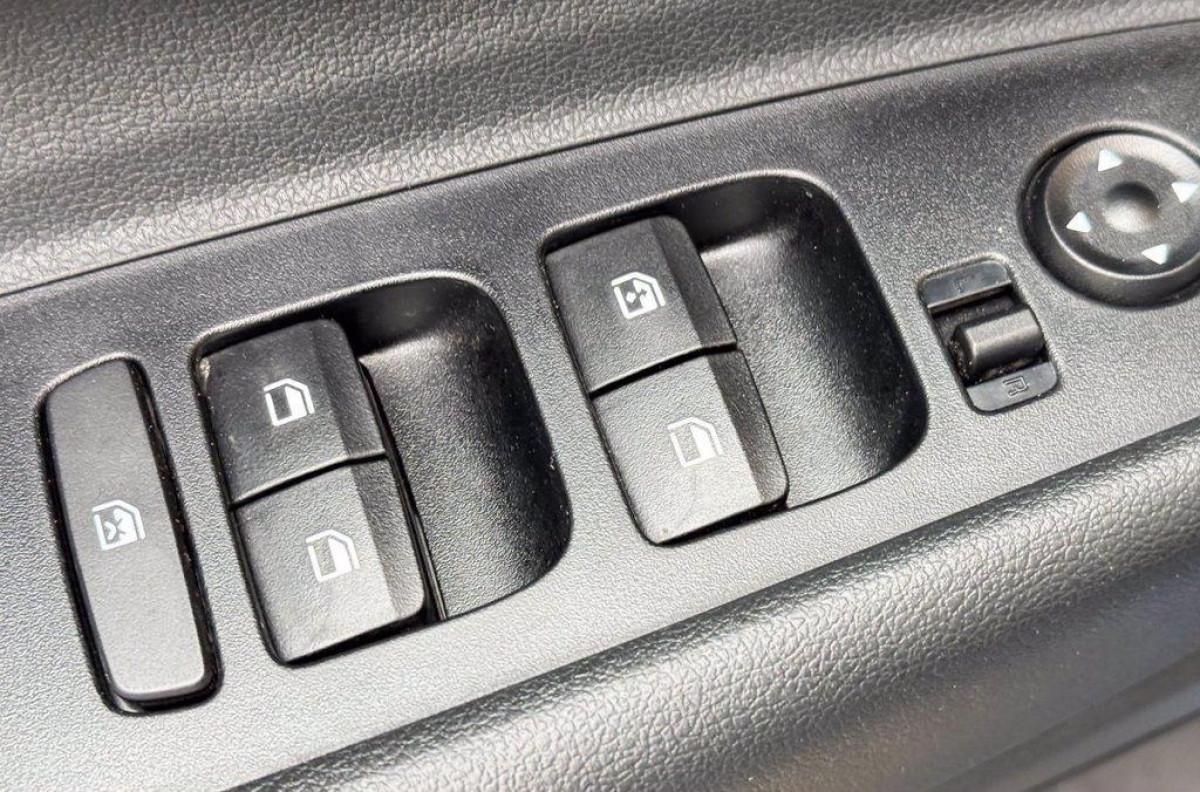 HYUNDAI i20 1.2 mpi connectline 79cv mt