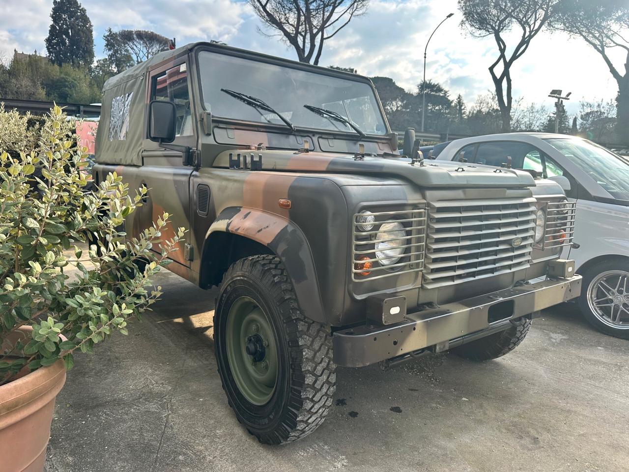 Land Rover Defender 90 2.5 Station Wagon  "WOLF" 24V