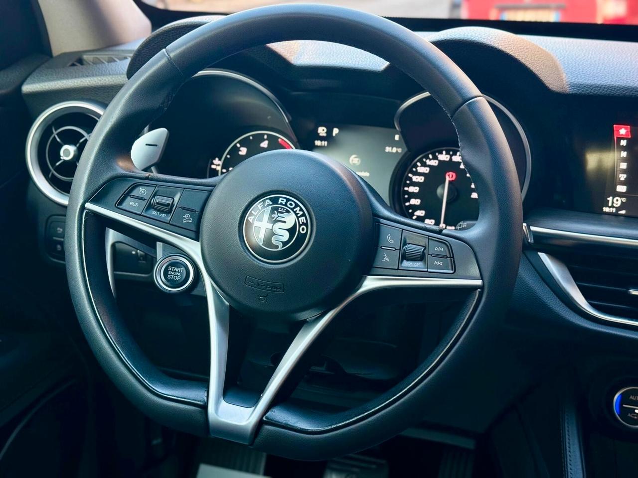 ALFA ROMEO STELVIO 2.2 210HP EXECUTIVE AT8 Q4 EU6- 2018 *POMPA OLIO SOSTITUITA*