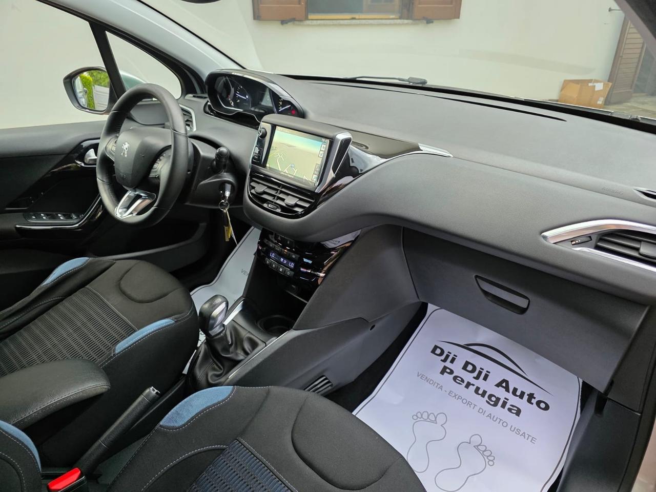 Peugeot 208 1.4 HDi 68 CV 5 porte Allure