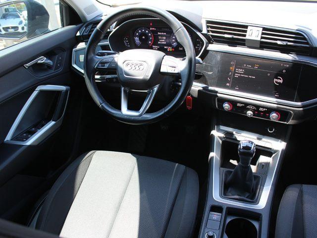AUDI Q3 35 TFSI Business
