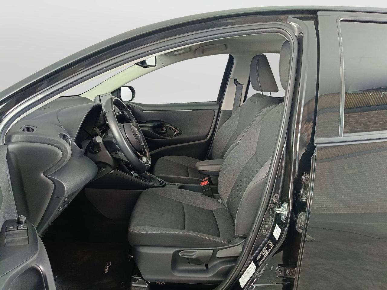 TOYOTA Yaris IV 2020 - Yaris 1.5h Trend