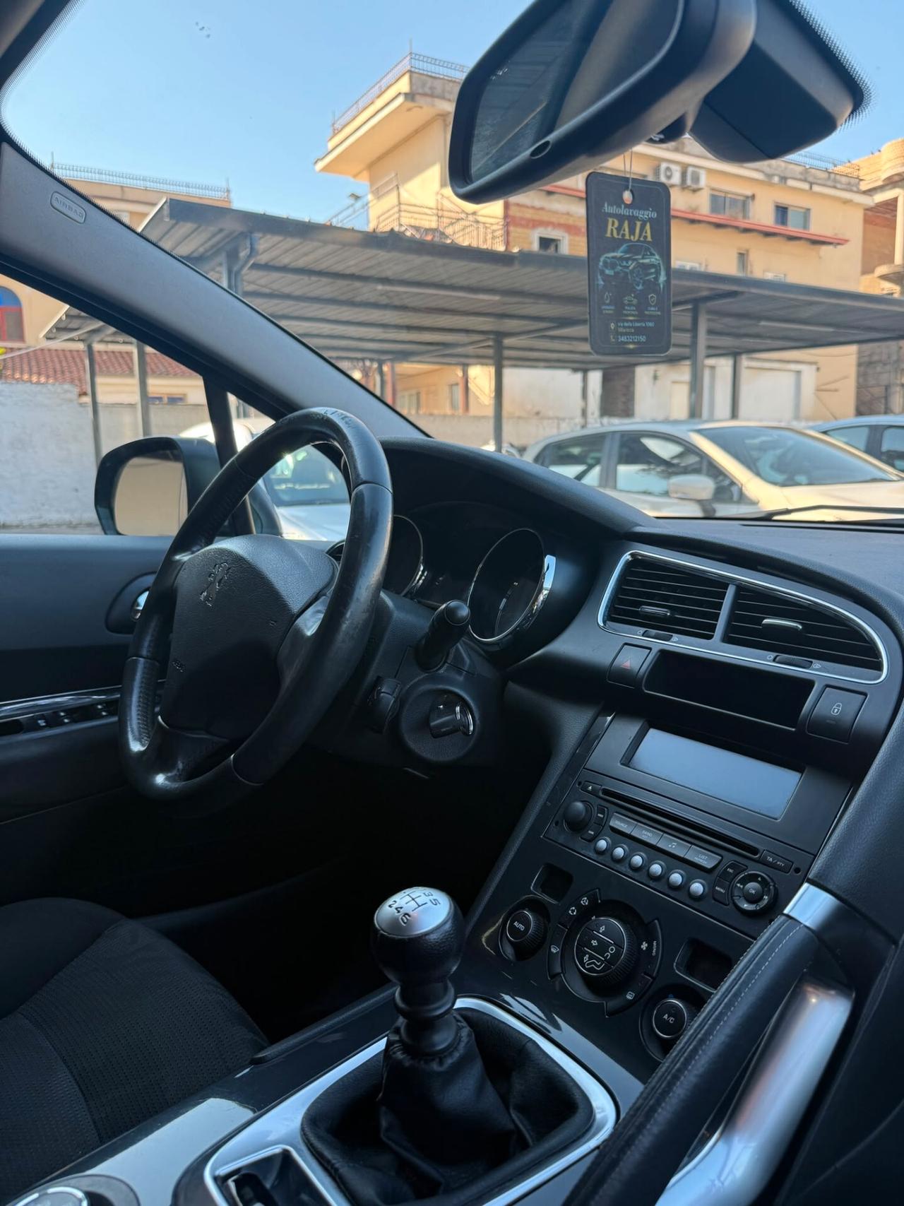 Peugeot 3008 1.6 HDi 112CV Business