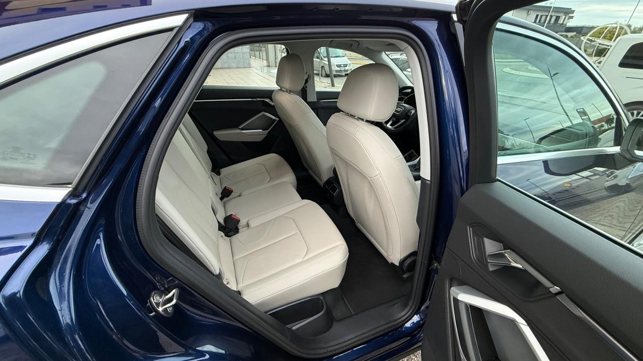 Audi Q3 35 TDI S tronic Business Advanced