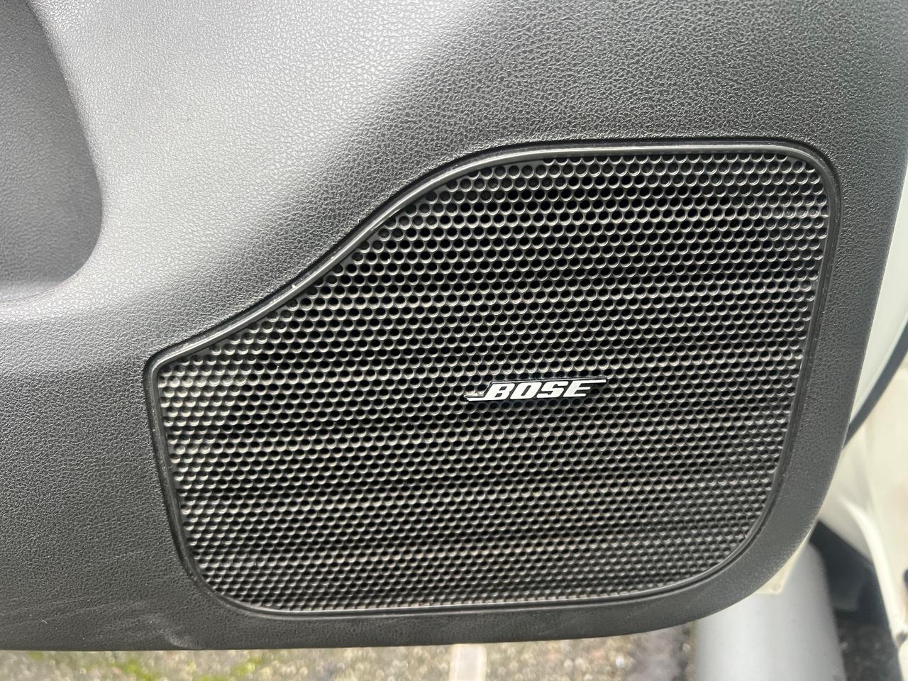 Nissan Navara 3.0 dCi 4 porte Double Cab LE V6