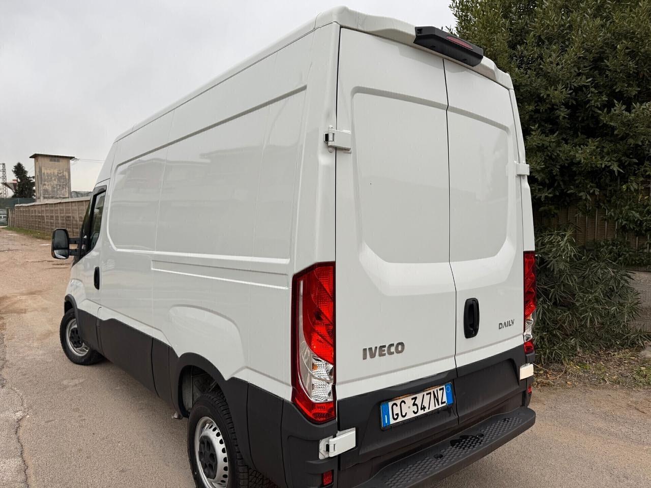 Iveco Daily 35S12V 2.3 HPT NUOVO