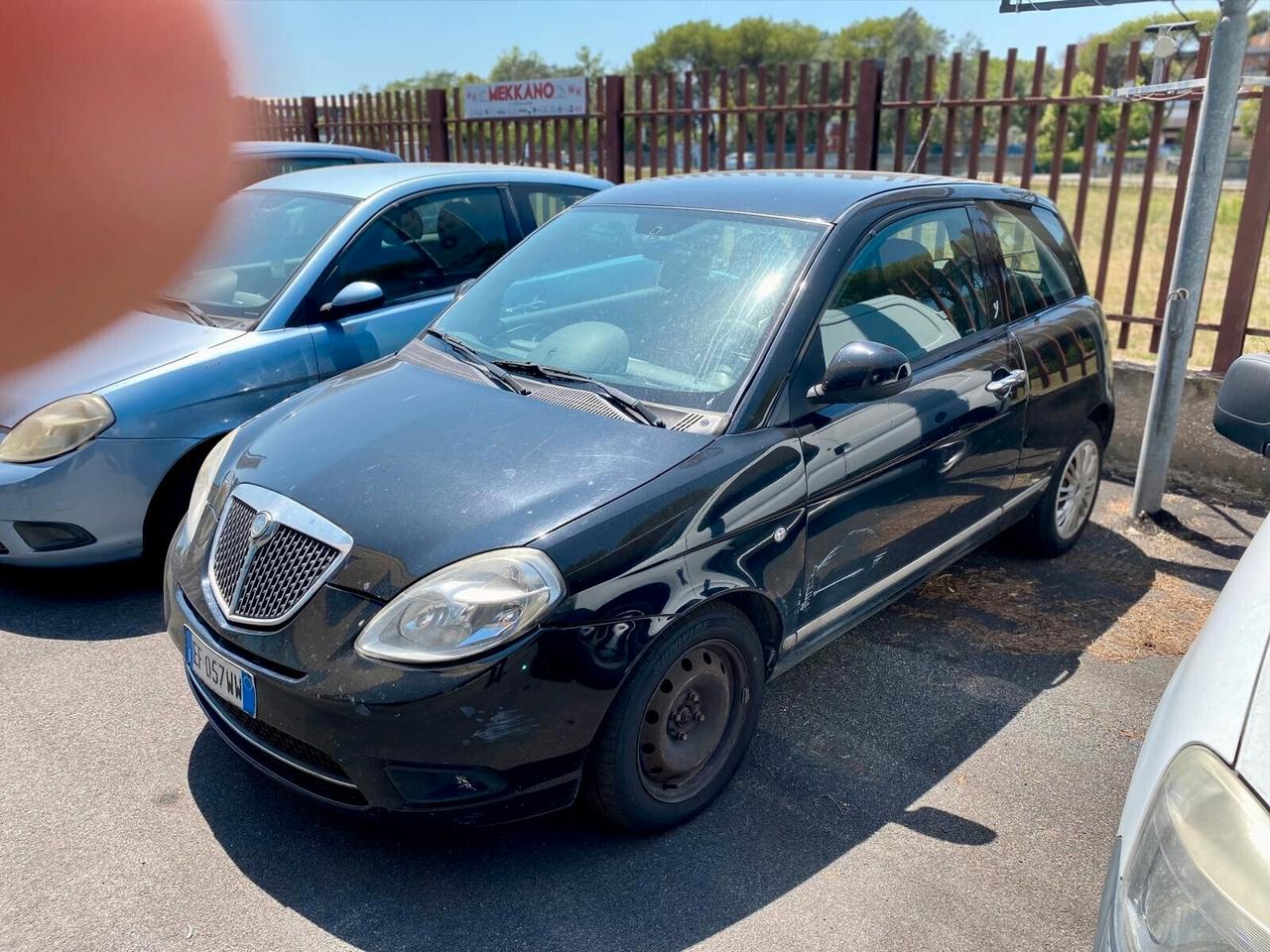 2 Lancia Ypsilon -Fiat idea - Opel meriva - IN BLOCCO