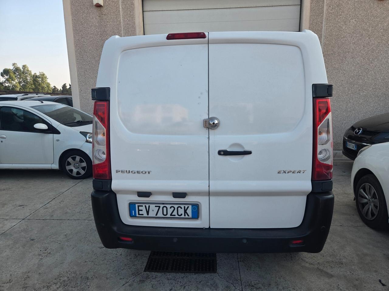 PEUGEOT EXPERT 2000 HDI 130CV 2014