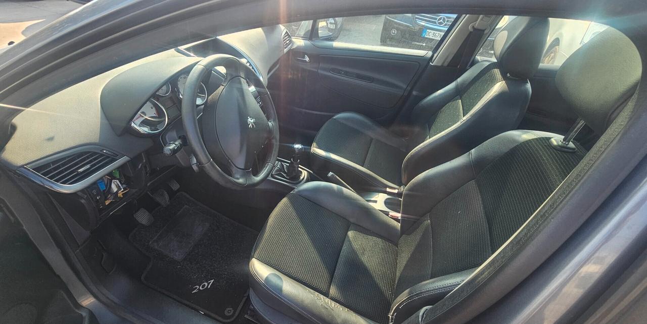 PEUGEOT 207 1.4 TETTO PANORAMICO