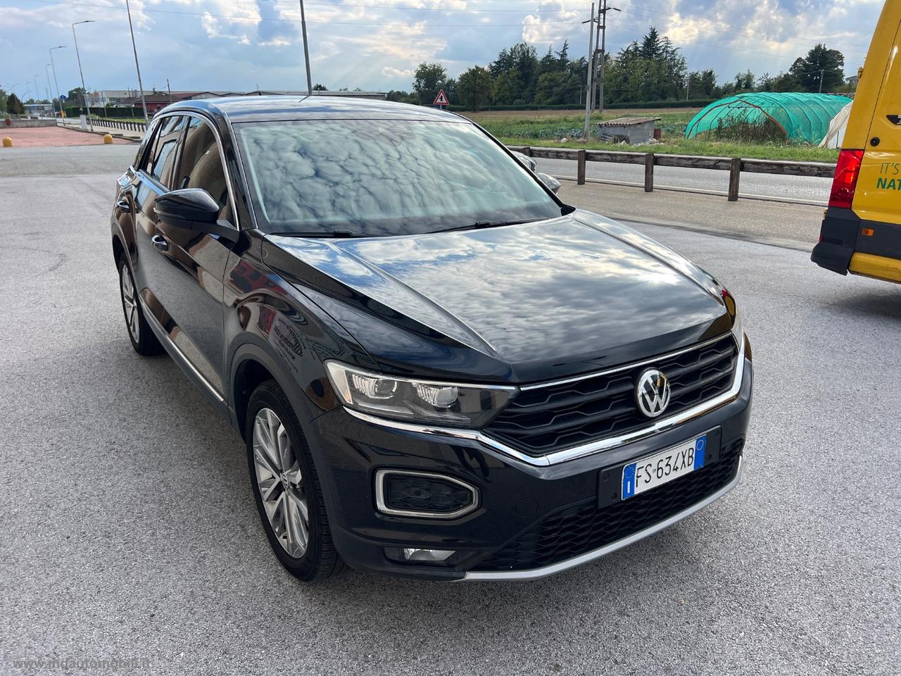 VOLKSWAGEN T-Roc 1.6 TDI SCR Advanced BlueMot.Tech. VIRTUAL LED 18