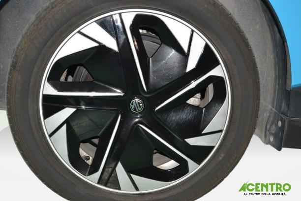 MG MG4 COMFORT 64Kwh