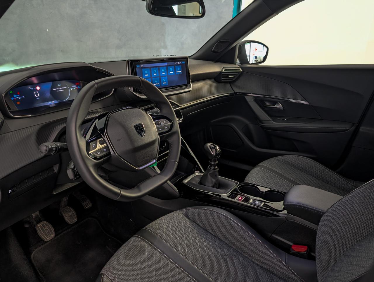 Peugeot 2008 1.2 puretech 100cv Allure
