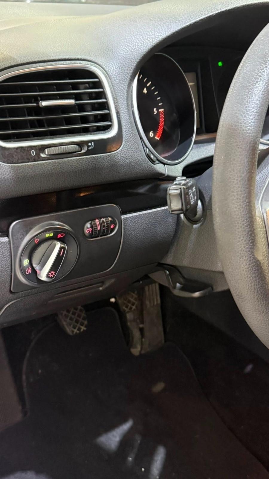 Volkswagen Golf 1.6 TDI DPF 5p. Highline