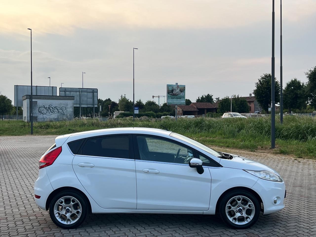 Ford Fiesta 1.4 5 porte Bz.- GPL Titanium