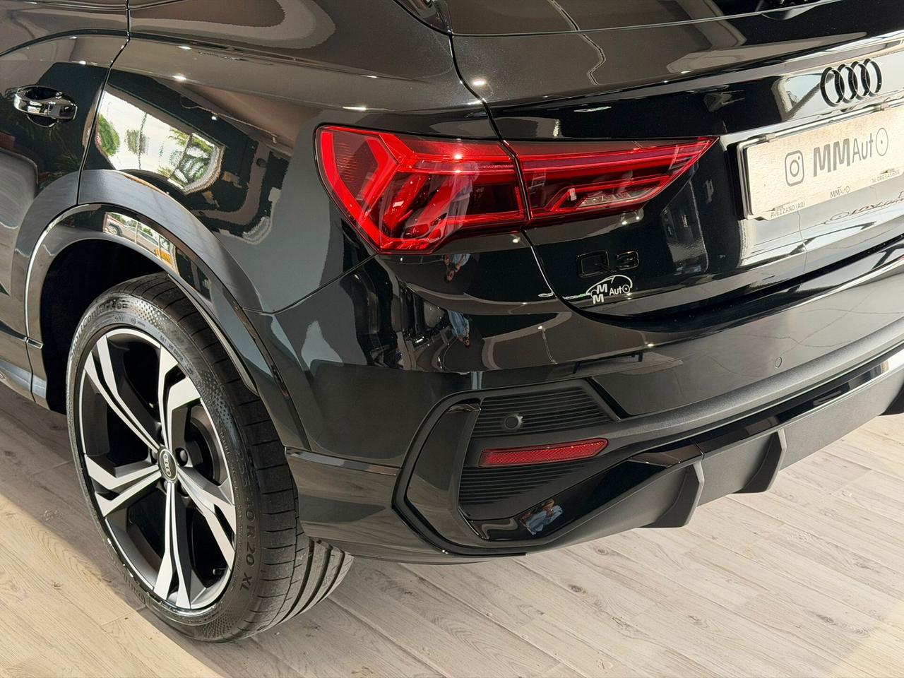 Audi Q3 SPB 35 TDI quattro S-Tronic S-Line Identity Black