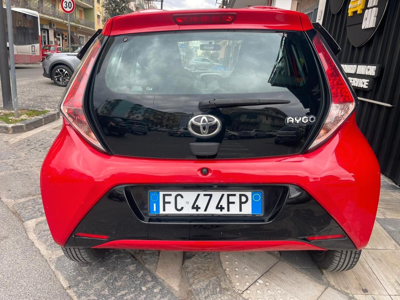 Toyota Aygo 1.0 VVT-i 69 CV 5 porte x-cool
