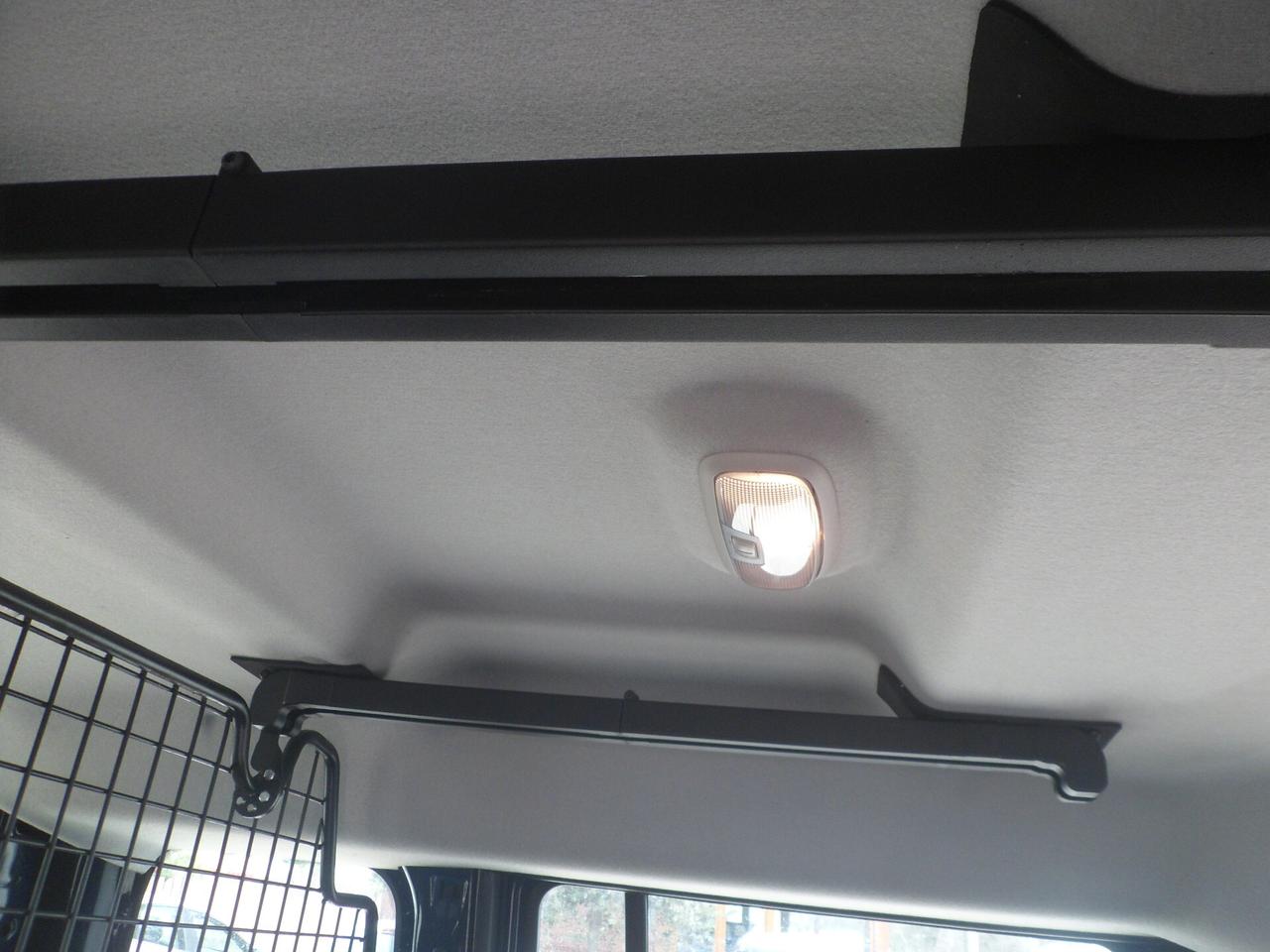 Ford Transit Connect 5 posti autocarro