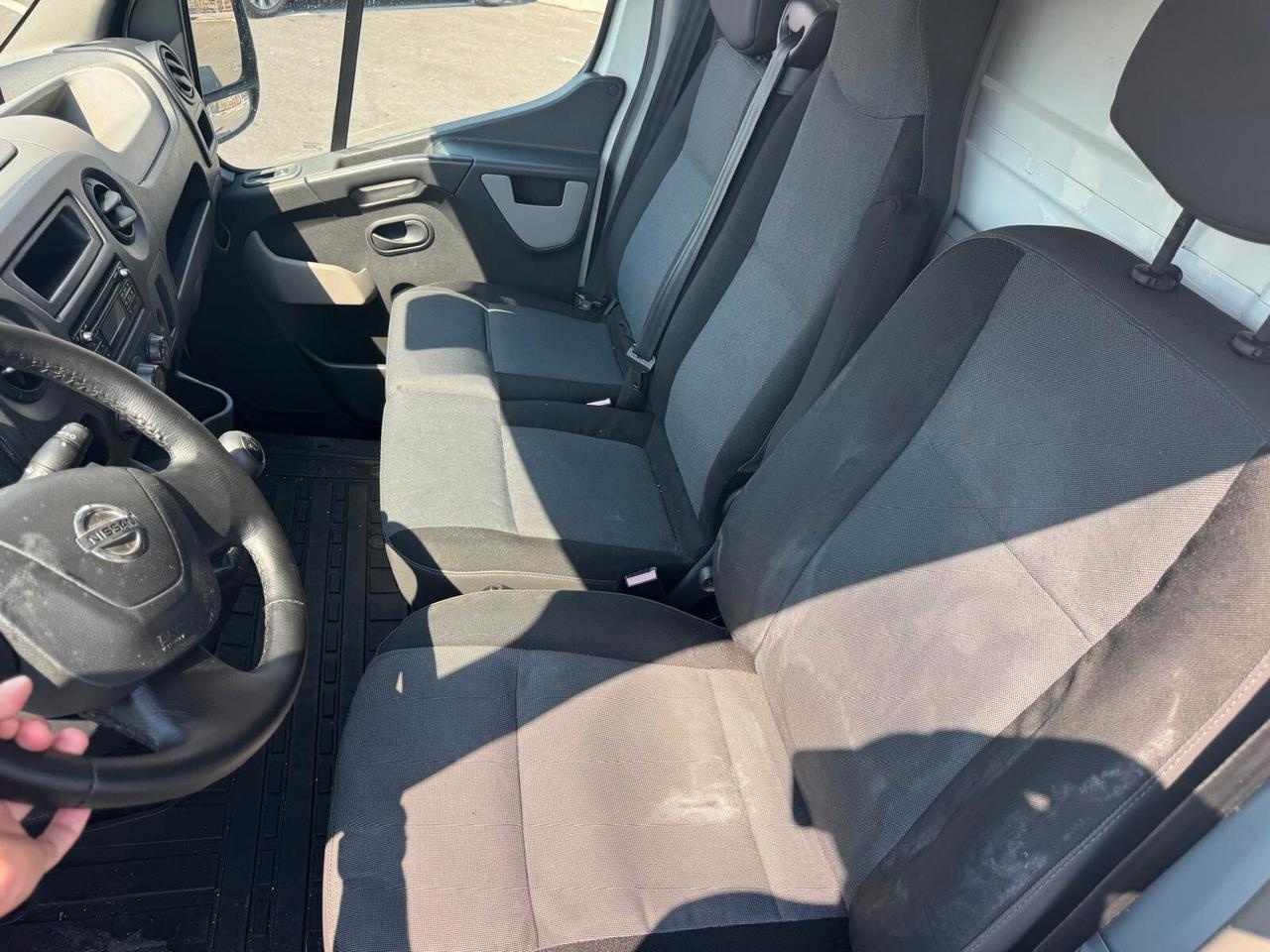Nissan NV400 35 2.3 dCi Furgone