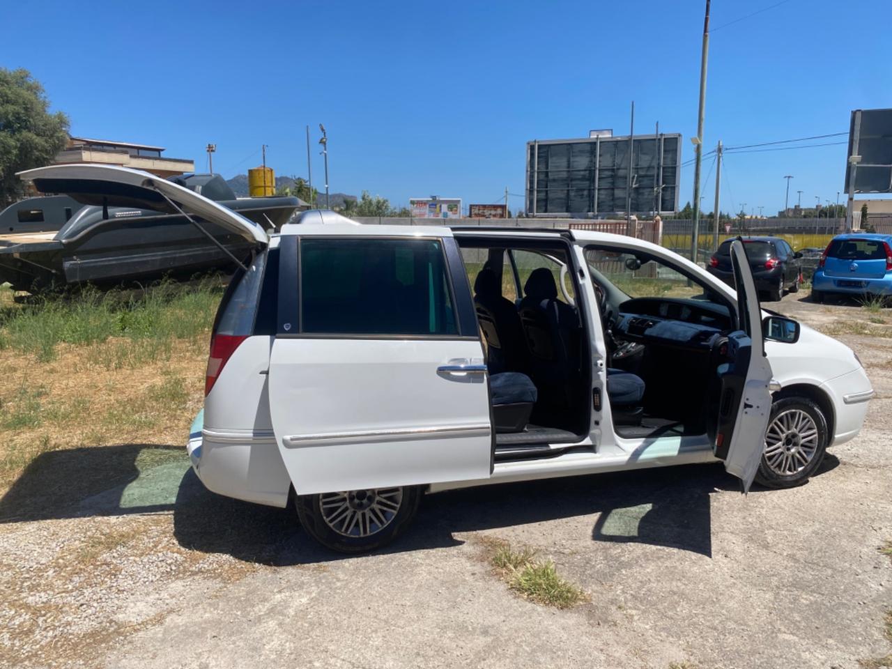 Lancia Phedra 2.0 MJT 136 CV Platino