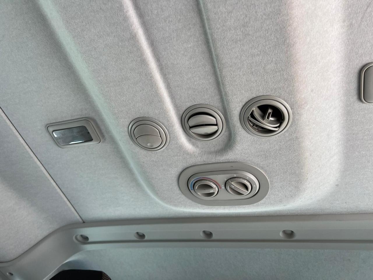 Peugeot Boxer 2.2 140cv 9 Posti